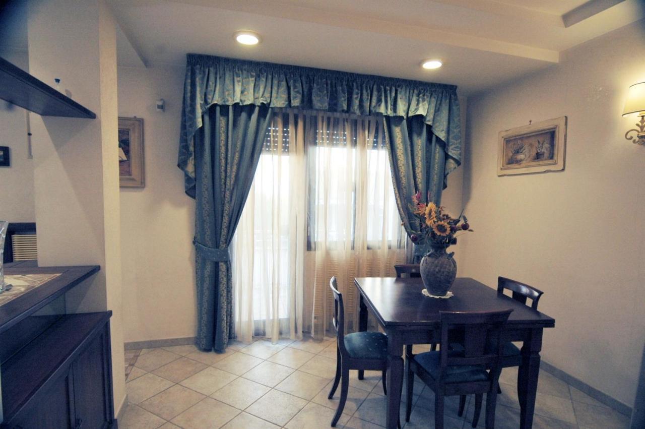Appartamento Roma Chic House Esterno foto